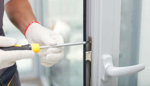 Когда требуется ремонт фурнитуры окна или ее замена. Замена фурнитуры окна НЕ нужна, если 05