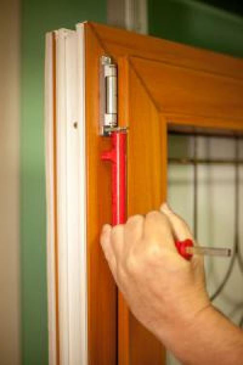 Как заменить фурнитуру на окне самостоятельно. Что такое фурнитура пластикового окна 04 Как заменить фурнитуру на окне самостоятельно. Что такое фурнитура пластикового окна 04