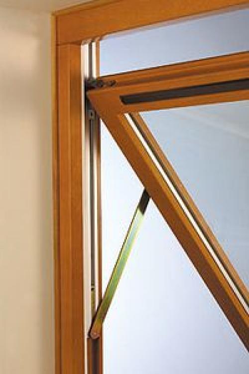 Выбираем лучшую фурнитуру для пластиковых окон