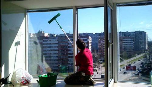 Панорамные окна на балконе, как мыть. Приспособление для мытья окон с внешней стороны