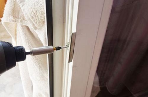 Как правильно подготовить окна к зиме. Откуда дует? Ищем источник 15