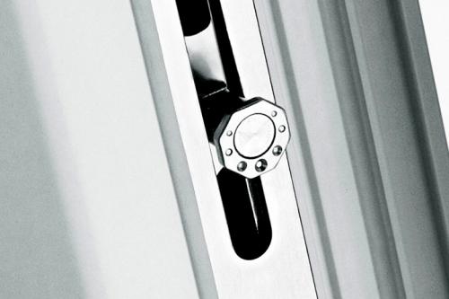 Как перевести окна в зимний режим.  Проверните цапфы