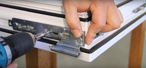 Регулировка окон на зиму пластиковых самостоятельно инструкция. Как отрегулировать пластиковые окна самостоятельно - инструкция