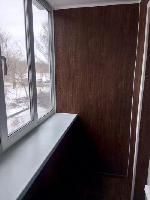 Как сделать балкон своими руками. Отделка стен 16