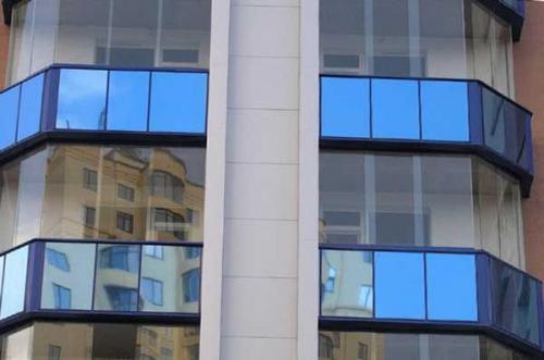 Безрамное остекление балкона своими руками. Эксплуатационные характеристики безрамного остекления