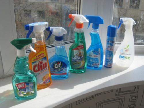 Чем помыть окна без разводов в домашних условиях. Как легко помыть окна без разводов в домашних условиях