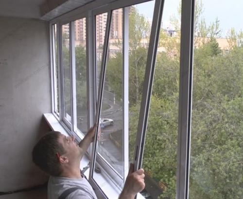Холодное раздвижное остекление. Распашные и раздвижные системы