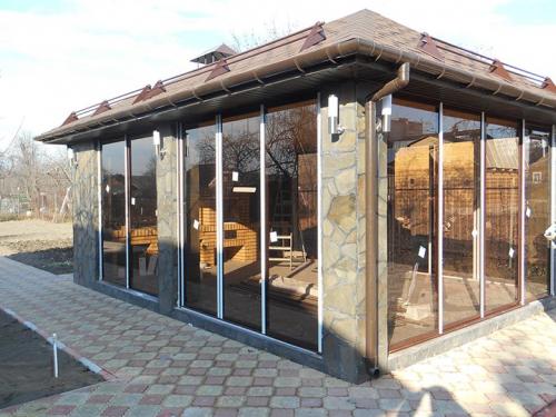 Раздвижные окна в беседку. Остекление беседок алюминиевым профилем