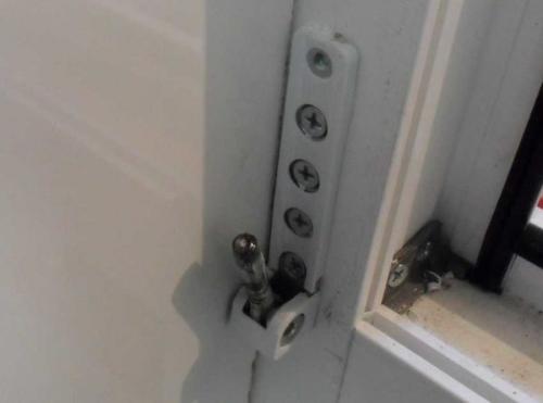 Как снять перегородку в пластиковом окне. Как снять/установить створку пластикового окна