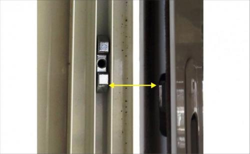 Как отрегулировать защелку на раздвижных окнах. Как регулировать фурнитуру алюминиевой раздвижной рамы