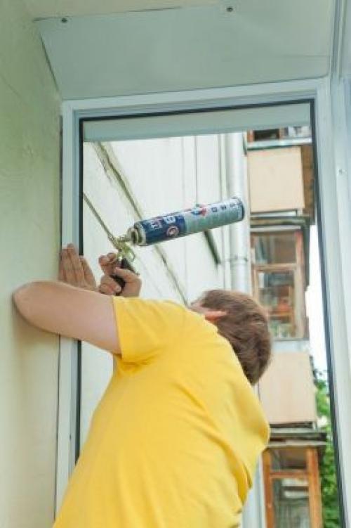 Демонтаж алюминиевых окон Видео. Стеклопакеты в алюминиевых рамах 03