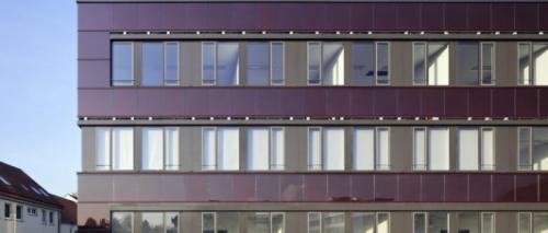 Алюминиевые двери со стеклом – 100 лучших фото 04 Алюминиевые двери со стеклом – 100 лучших фото 04