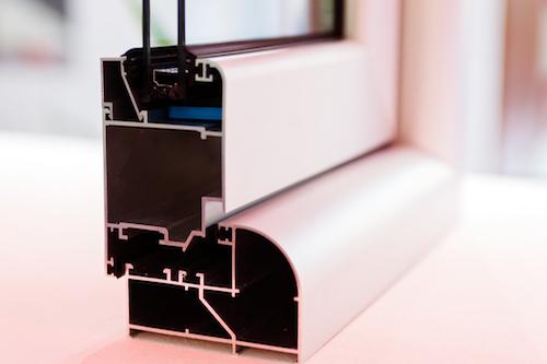 Что дешевле: алюминиевые окна или пластиковые. Какие окна дешевле пластиковые или алюминиевые