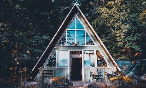 Чем отличаются пластиковые окна от алюминиевых. Отличия пластиковых окон от алюминиевых 01