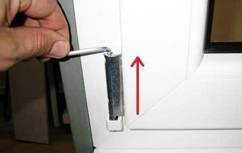 Регулировка замка окон на лоджии 2 минуты. Открывание двери сразу в двух положениях