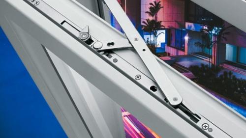 Механизм открывания окна. Оконная фурнитура для пластиковых окон