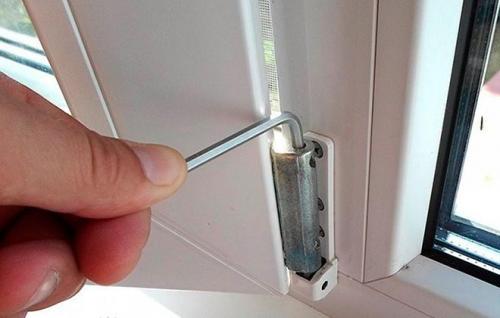 Регулировка балконной двери по высоте. Регулировка балконной двери своими руками