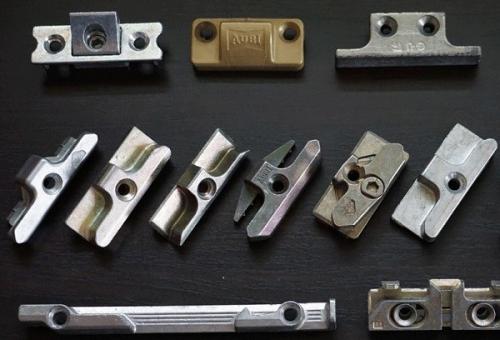 Виды фурнитуры для пластиковых дверей. Основные виды фурнитуры