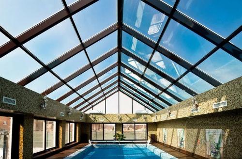 Цены на алюминиевые окна и двери. Теплые алюминиевые окна и двери 03