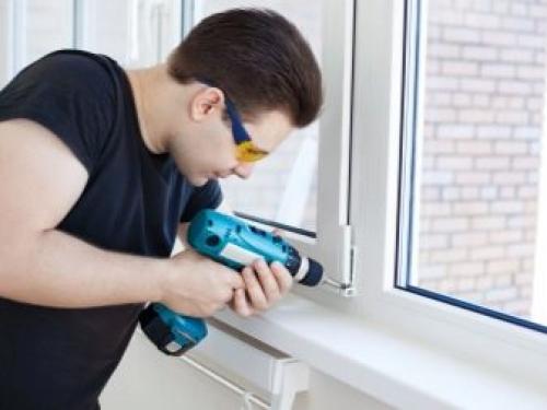 В чем особенность замены фурнитуры пластиковых окон. Необходимые инструменты