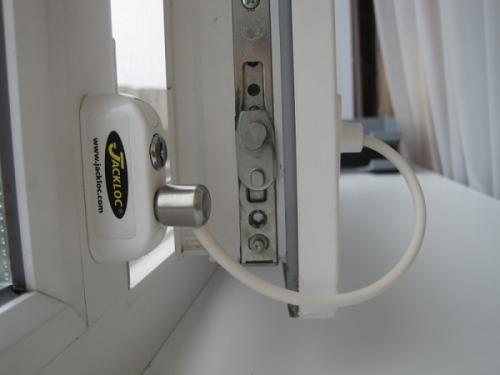 Монтаж фурнитуры пластикового окна. Конструктивные особенности пластиковых оконных систем 06